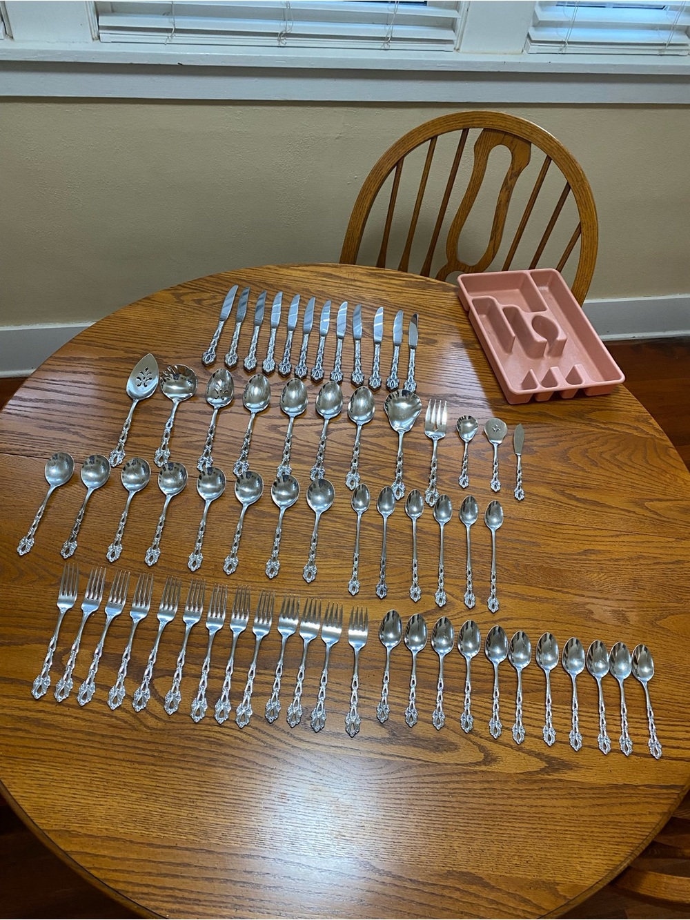 Vintage Oneida Chandelier Pattern Community Stainless 62 Piece Flatware